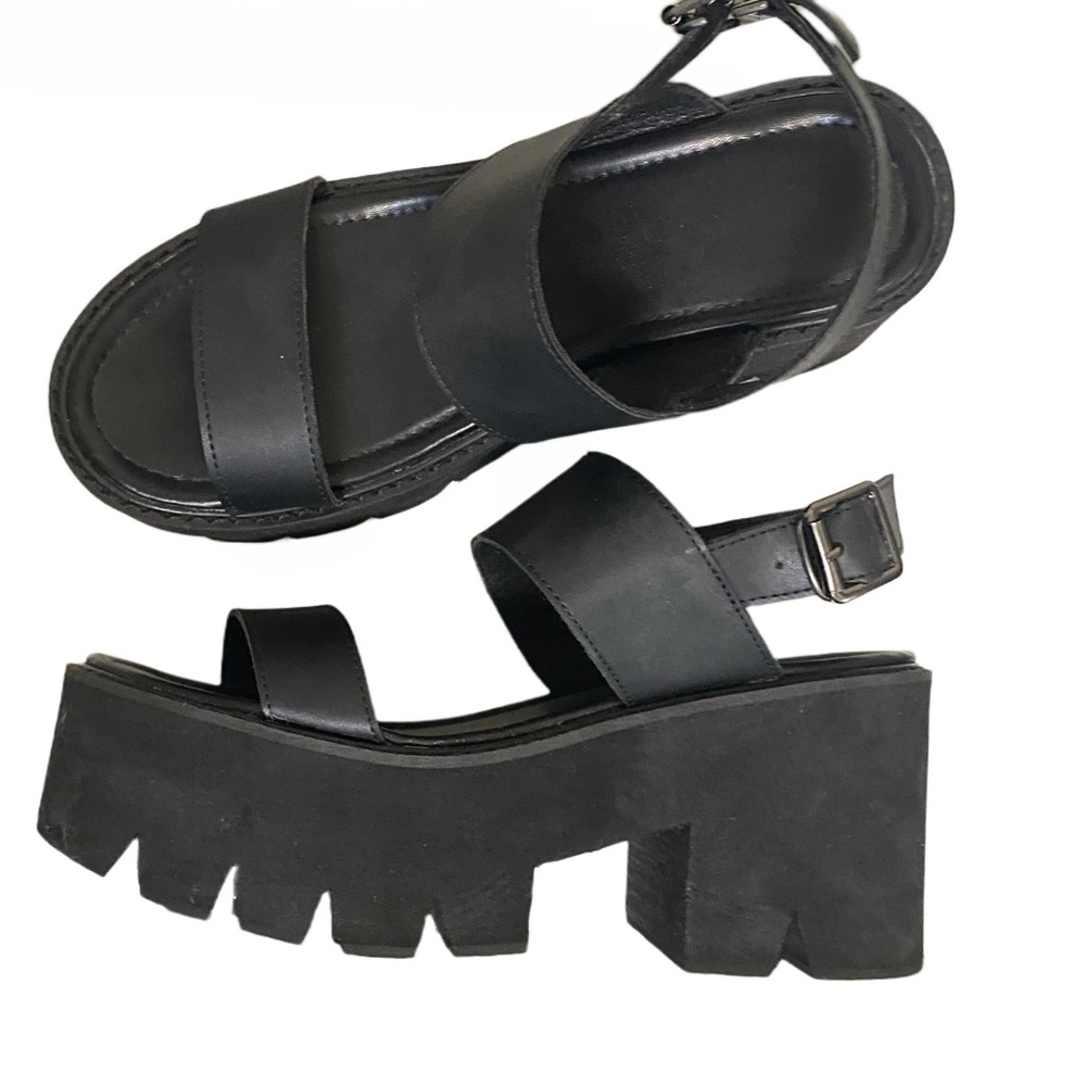 Strappy platform sandals